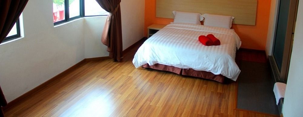 Oyo 1158 906 Airport Hotel Malacca Екстериор снимка