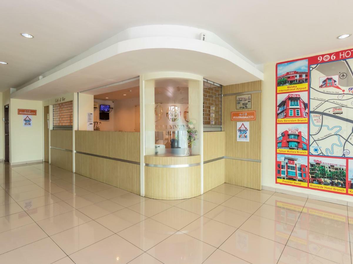 Oyo 1158 906 Airport Hotel Malacca Екстериор снимка