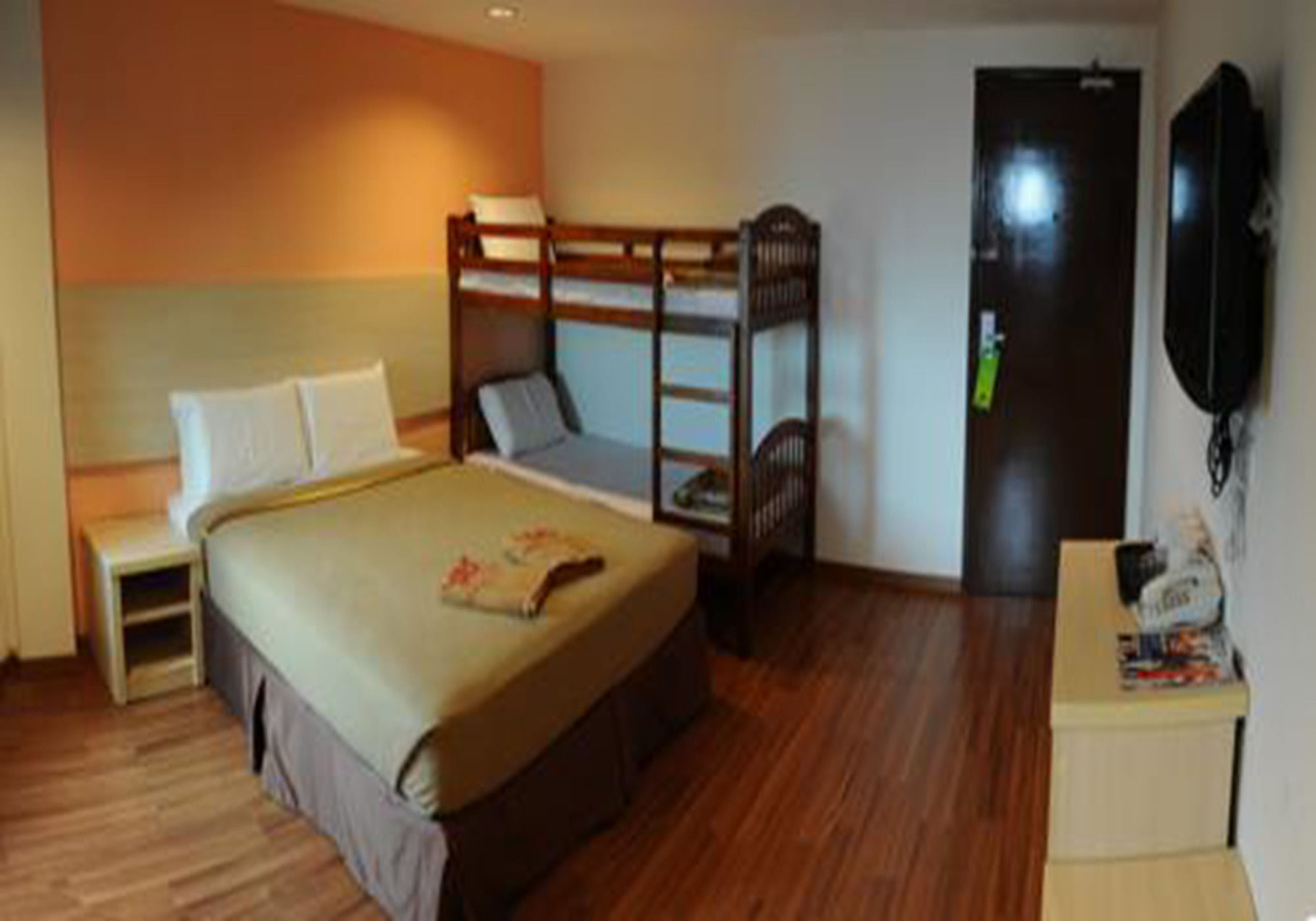 Oyo 1158 906 Airport Hotel Malacca Екстериор снимка